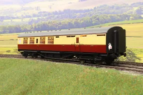 Darstaed D24-2-02U Finescale O Gauge LNER/BR Thompson Mainline BTK (Brake Third Class) Coach, Crimson & Cream 'Unnumbered'