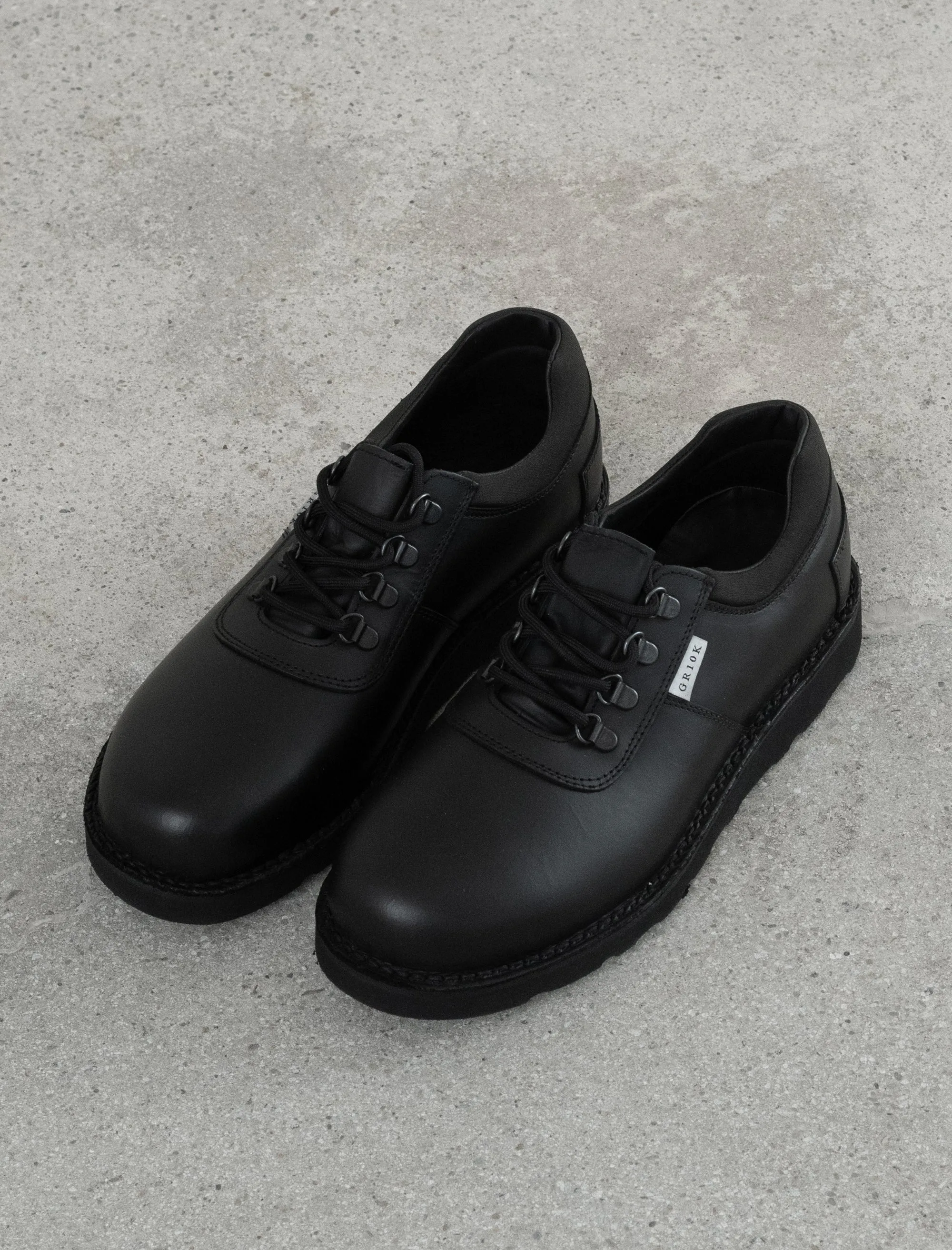 Low Trauma Shoes (Black)