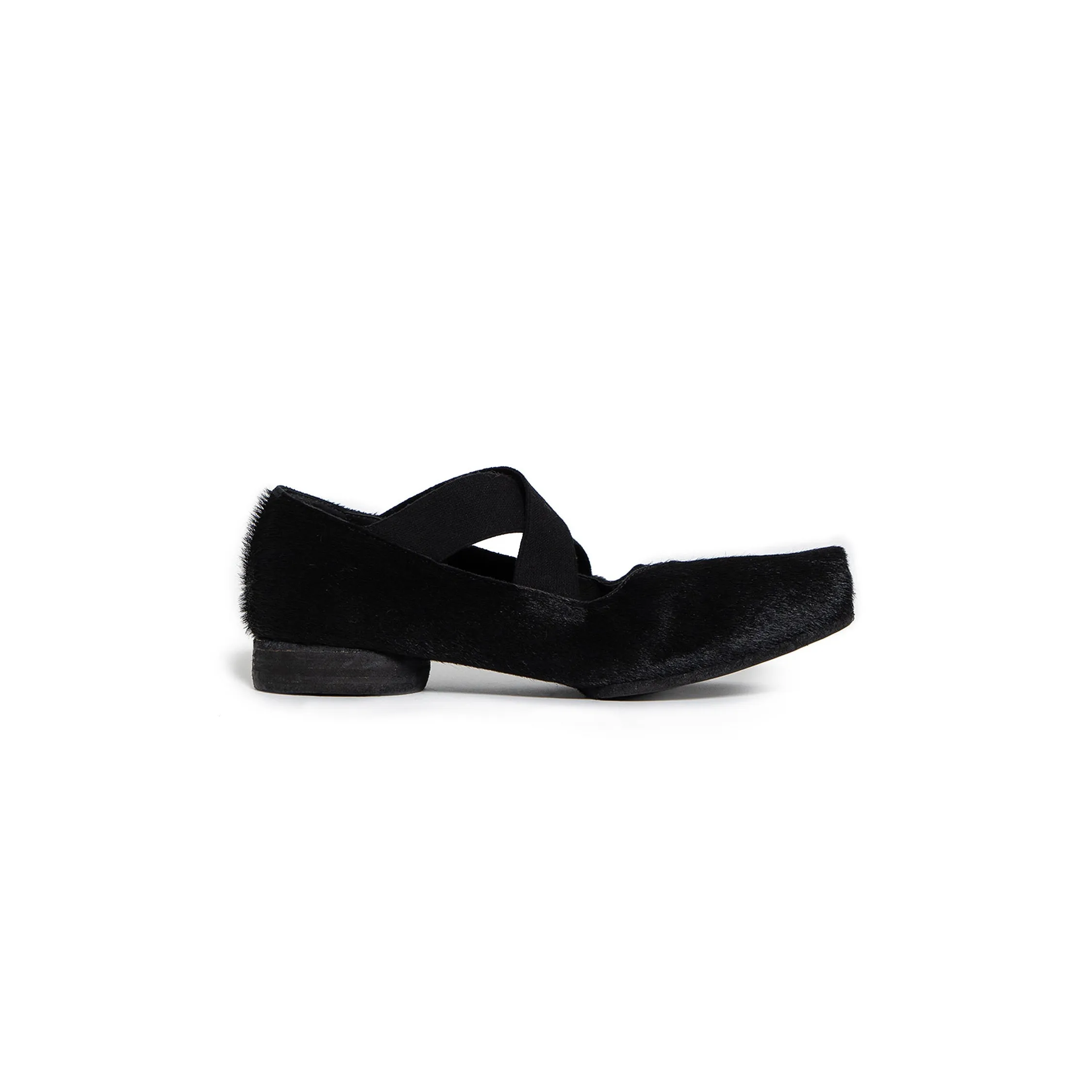 UMA WANG WOMAN BLACK FLATS